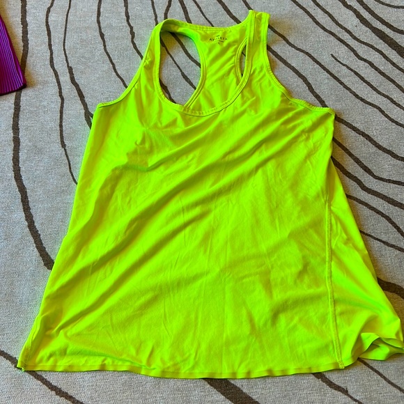 Athleta electric lemon Tank - Picture 3 of 4